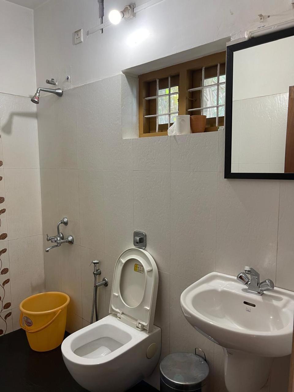 קולאם Ashtamudivillas מראה חיצוני תמונה